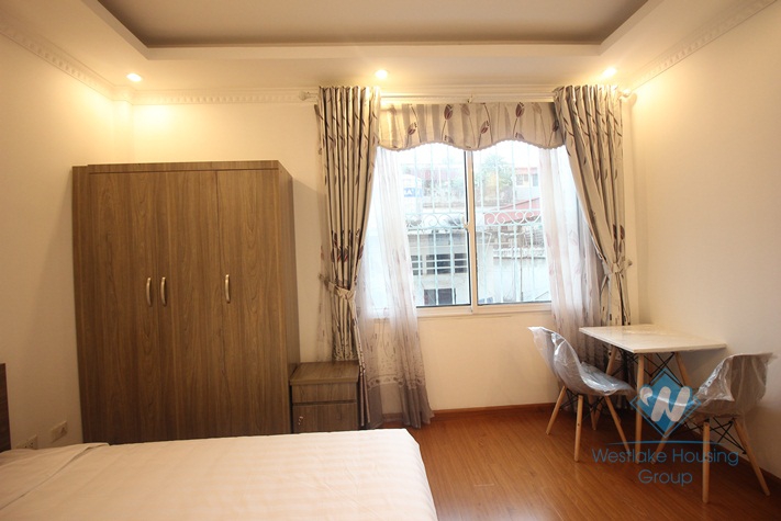 One room in a sharing house for rent in Tay Ho